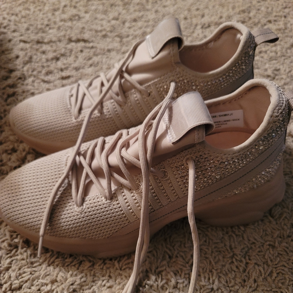 Madden Girl Shimmer Sneakers Size 9 Blush/Tan